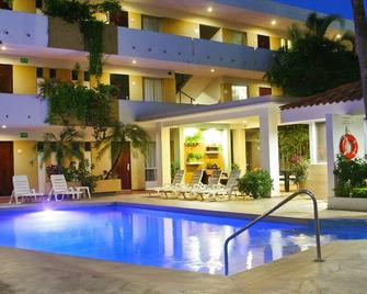 Azteca Inn - Mazatlán - Pool