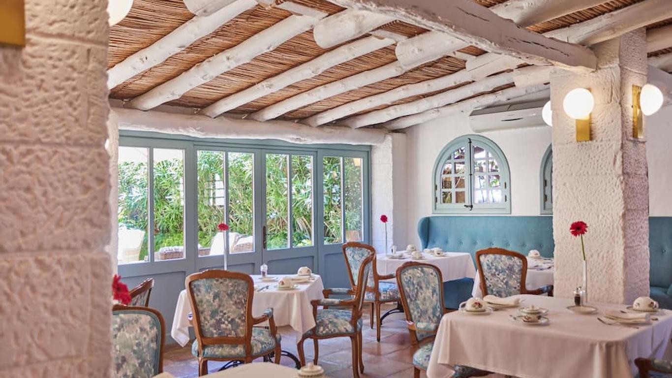 Petit Hotel Ses Rotges