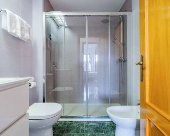 Apartamentos Proamar - Torre del Mar - Badkamer