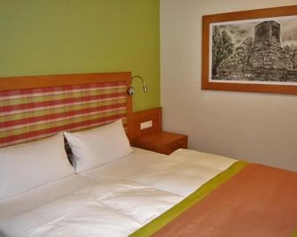 Hotel & Restaurant Waldcafe Hettstedt - Aschersleben - Bedroom