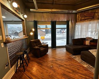 1 Mile From Boyne Mt- Chateau Patak - Boyne Falls - Living room