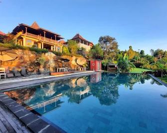 Villa Gajah Mas - Denpasar - Zwembad
