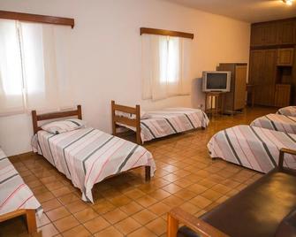 Hotel Santa Catarina - Três Lagoas - Schlafzimmer