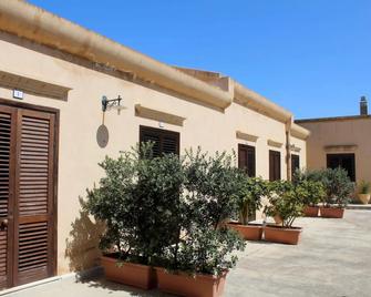 Baglio Cudia Resort - Marsala - Outdoors view