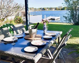 Gerrys Waterfront - Yamba - Pátio