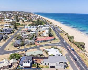 Hollow Beach House - Bunbury - Bunbury - Building