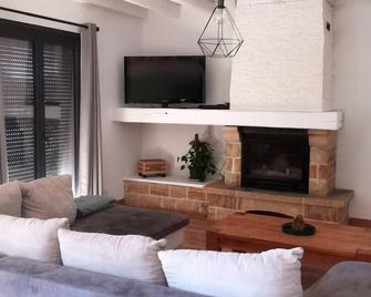 Villa Familiale Avec Piscine Dans les Landes - Saint-Vincent-de-Paul - Salon