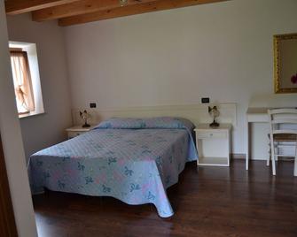 Agriturismo Corte Maccini - Verona - Habitación