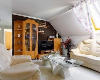 Apartment Gabor by Interhome - Siófok - Pokój dzienny