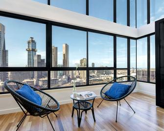 Oaks Melbourne on Market Hotel - Melbourne - Balcony