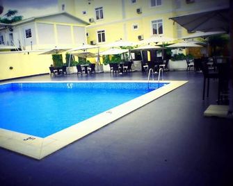 2508 Hotel And Suites - Port Harcourt - Pool