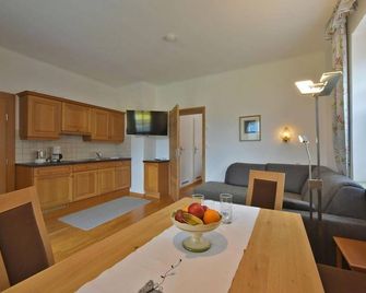 Ferienwohnung Typ B 1 - Ferienwohnungen Haus Kampitsch - Seeboden - Comedor