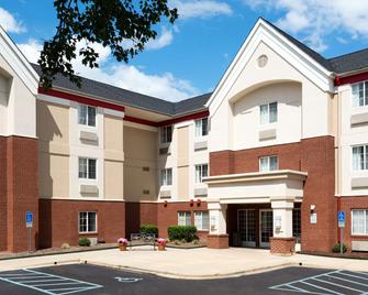 MainStay Suites Raleigh - Cary - Raleigh - Bygning