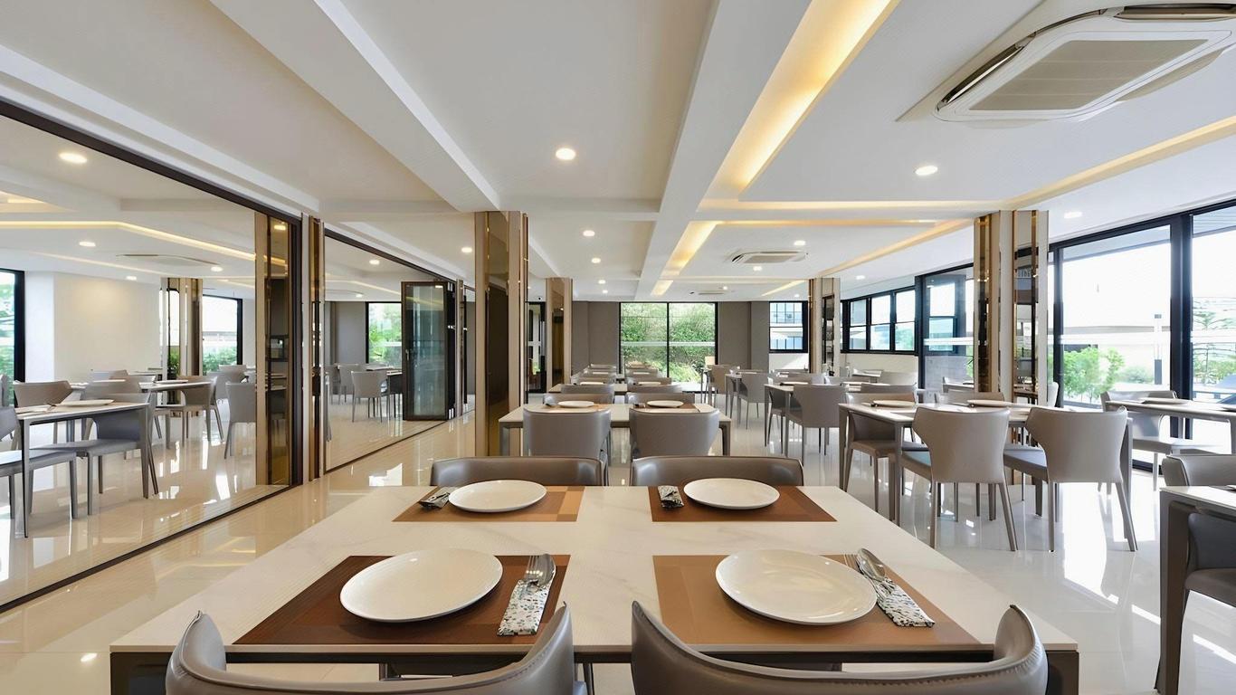 بي إس بريميير ايربورت