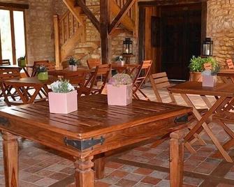 Château de Mazières - Argenton-sur-Creuse - Patio