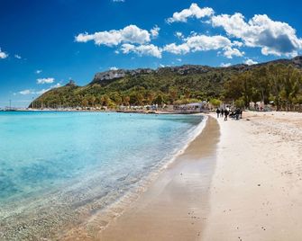 Lumiere Rooms - Eja Sardinia - Cagliari - Spiaggia