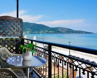 Kamelia & Semeli Hotel - Thasos - מרפסת