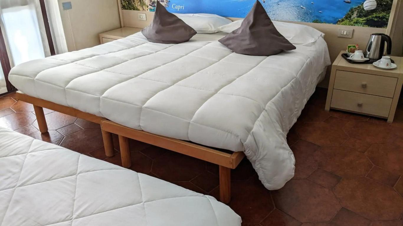 Hotel Montecarlo