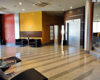 Palacio Congresos - Паленсія - Лоббі