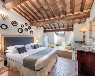 Borgo San Quirico d'Orcia B&B - Capitano Collection - Albergo diffuso - San Quirico d'Orcia - Habitación