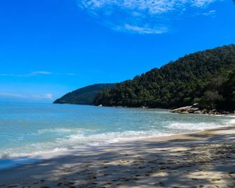 Eco Capsule Resort - Teluk Bahang - Strand