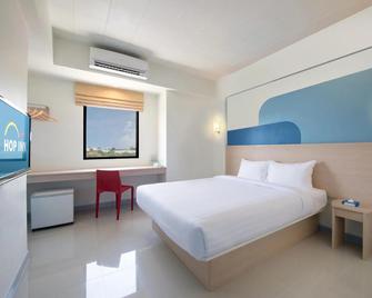 Hop Inn Kanchanaburi Building A - Kanchanaburi - Schlafzimmer