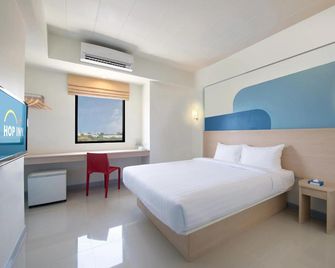 Hop Inn Nakhon Si Thammarat - Nakhon Si Thammarat - Bedroom