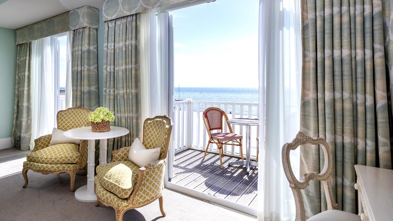 Roslin Beach Hotel