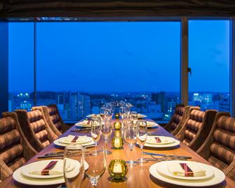 Ana Crowne Plaza Akita By IHG - אקיטה - חדר אוכל