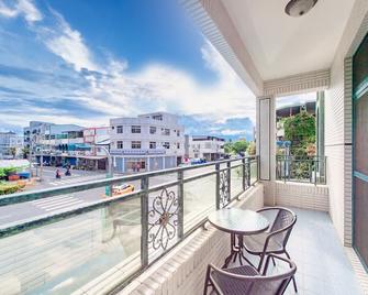 Travel Road Wuwu - Taitung City - Balkon