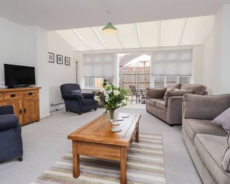 60 Galley Hill View, Family Friendly, With A Garden In Bexhill-On-Sea - Bexhill-on-Sea - Living room