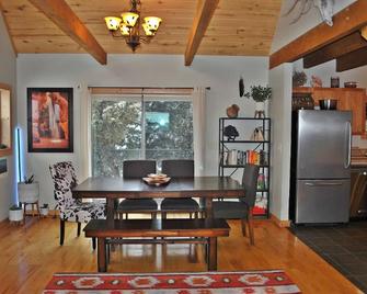 Hilltop Hideaway - Mancos - Comedor