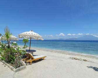 Road Beach Homestay - Nusa Penida - Beach