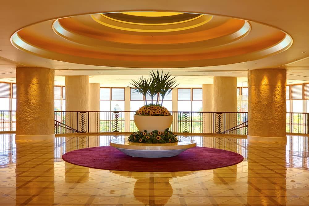 Ana Intercontinental Ishigaki Resort By IHG - אישיגאקי - לובי