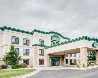 Wingate by Wyndham Gillette - Gillette - Building