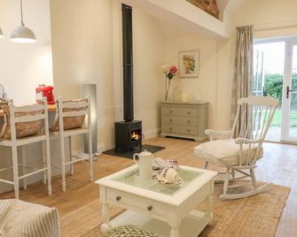 Barn Owl - Ashbourne - Living room