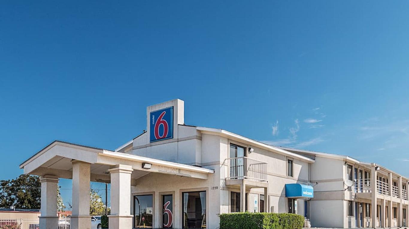 Motel 6-Lancaster, Tx - Desoto - Lancaster