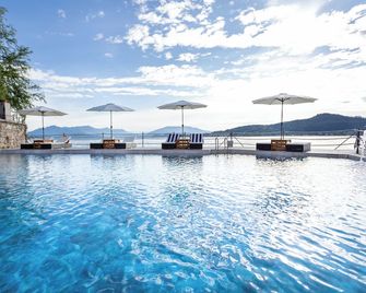 Resort Antico Verbano - Meina - Pool