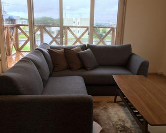 Ume - Furano - Living room