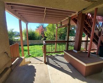 Charming spacious 3 bedroom 1 bath - Richmond - Patio