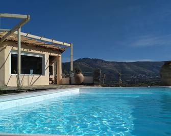 Nea Styra: House / Villa - Nea Styra - Nea Stira - Pool