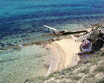 Studio flat with terrace and sea view Pag (AS-18325-a) - ืงืืืื