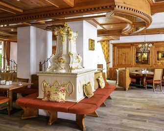 Mercure Sighisoara Binderbubi Hotel & Spa - Şighişoara - Restaurante