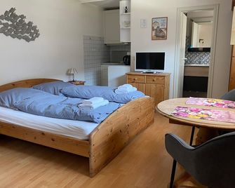 Sylvie Steinhardt, Wohnung 3 - List - Habitación