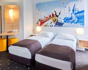 B&B Hotel Mainz-Hbf - Maguncia - Habitación