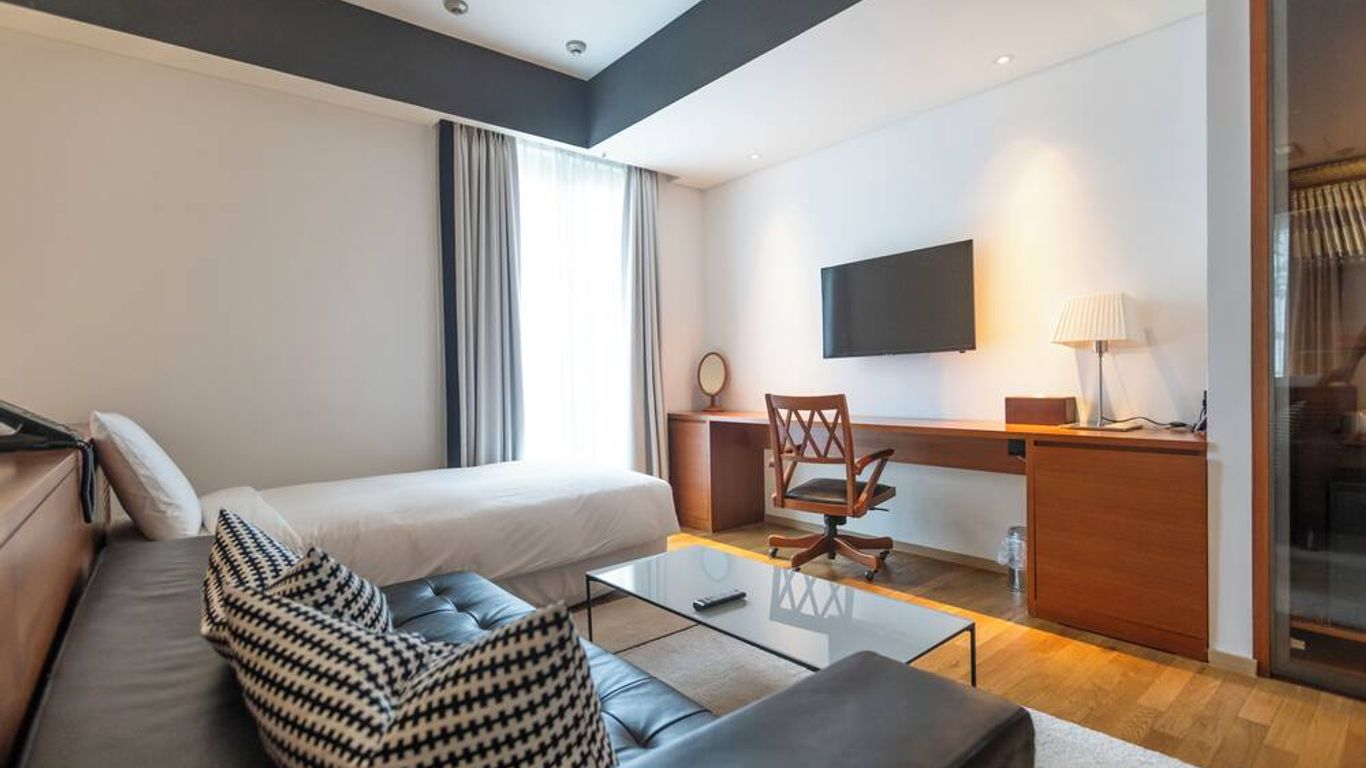 Seoul Hotel Shinshin Myeongdong