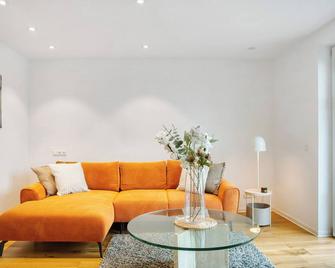 Schönauer Hof - Wohnung Rosalie - Passau - Wohnzimmer