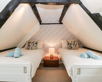 7 Church Lane - Lymington