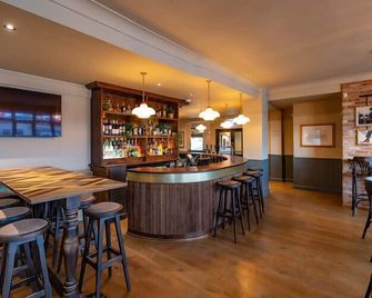 The Bear - Bath - Bar