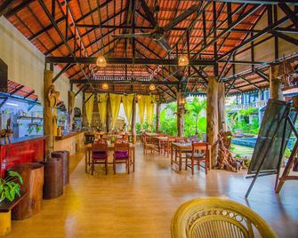 Moloppor Villa - Battambang - Restaurace